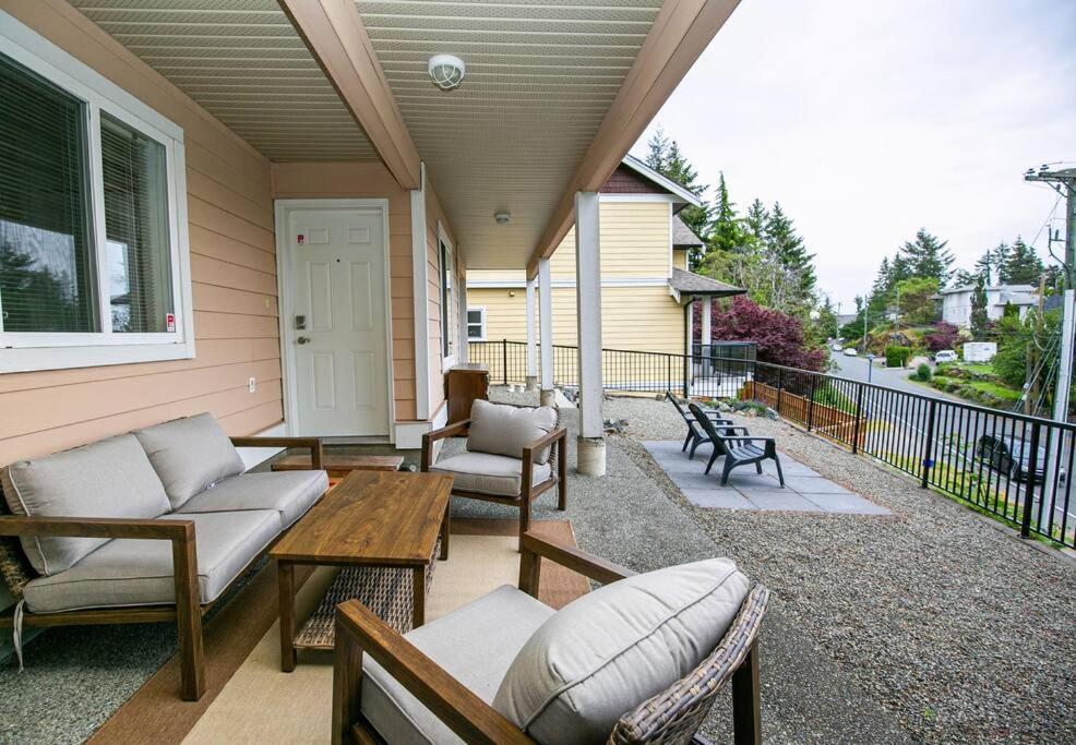 Вилла Cozy Renovated Oasis W Private Terrace & Parking Виктория Экстерьер фото